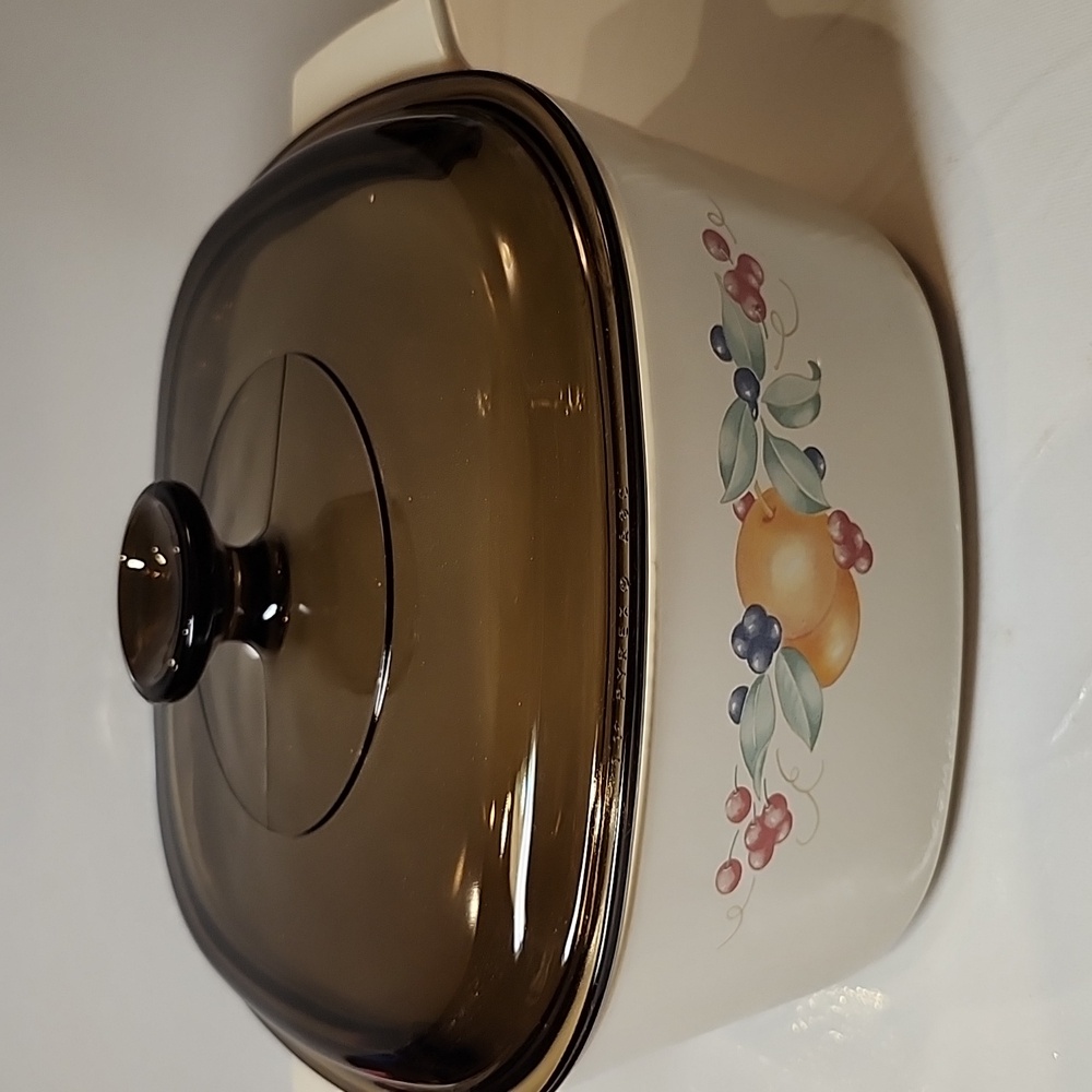 Vintage corningware A-3-B  3L Casserole dish with lid